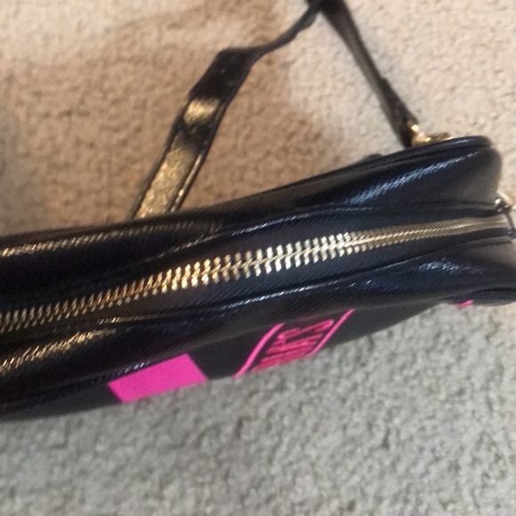 🌸NEW🌸  Victoria’s Secret Purse Multi Positions Purse/Bag - Picture 12 of 14